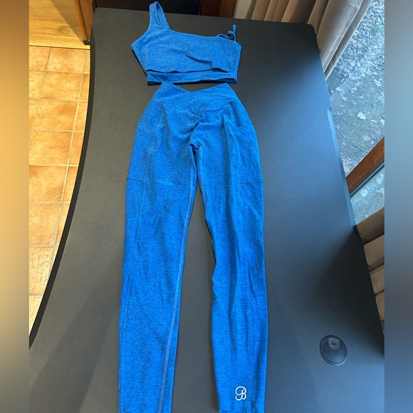 (3) Bombshell Workout Set Bundle - Picture 6 of 14